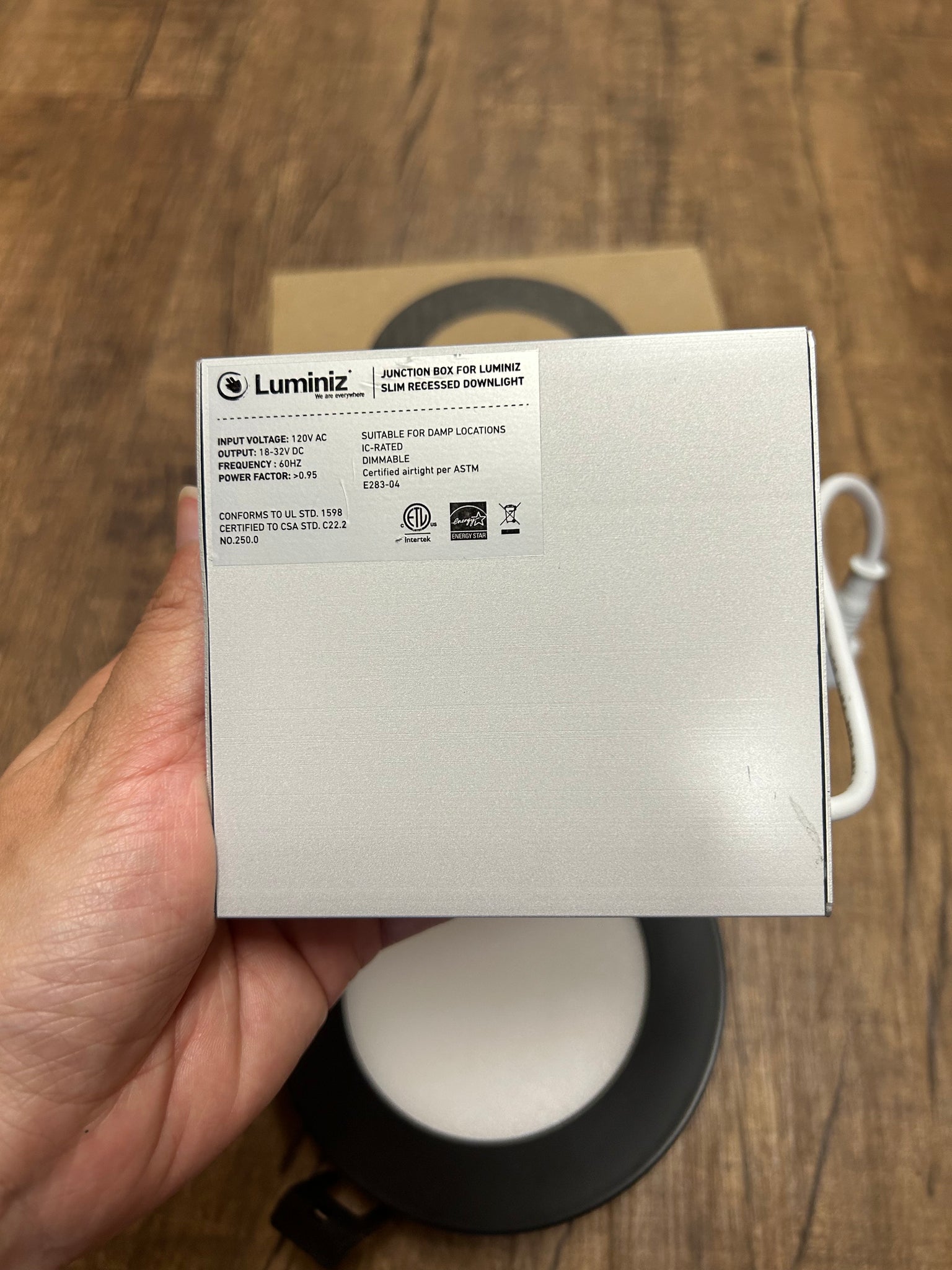 Luminiz 4'' Potlight, 3CCT Switchable(3000K/4000K/5000K),10W 630-700LM,Black