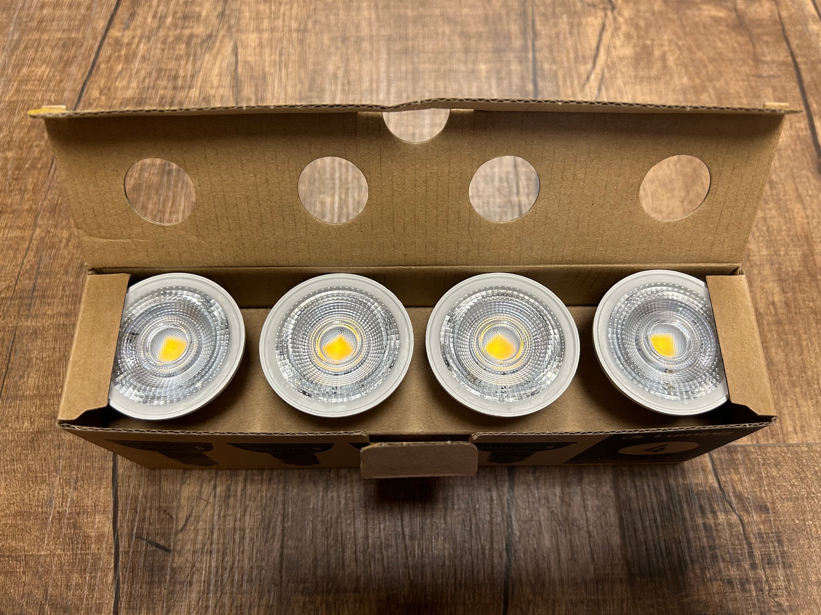 Luminiz Quadcore S Led PAR16 Blub 6W 500Lm 3000K/5000K Dimmable