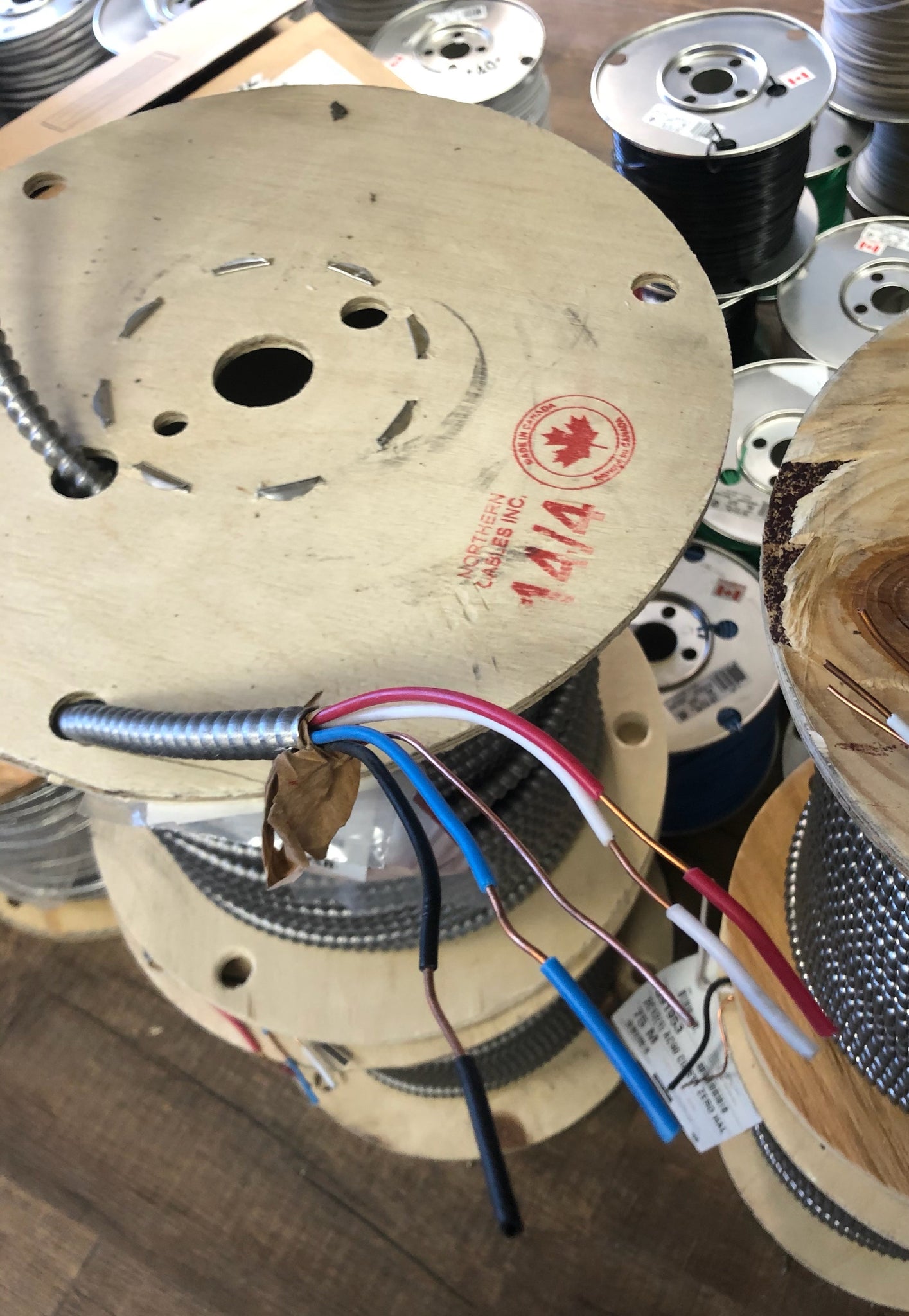 Armored Electrical Cable Copper Electrical Wire AC90 14/4 BX 75m/Roll (Electrical Wire Only Pick Up/ Local Delivery)